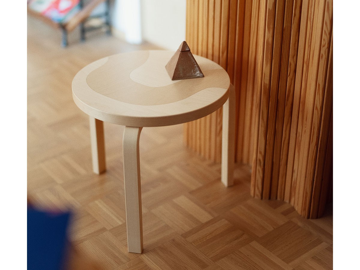 Artek 90D TABLE