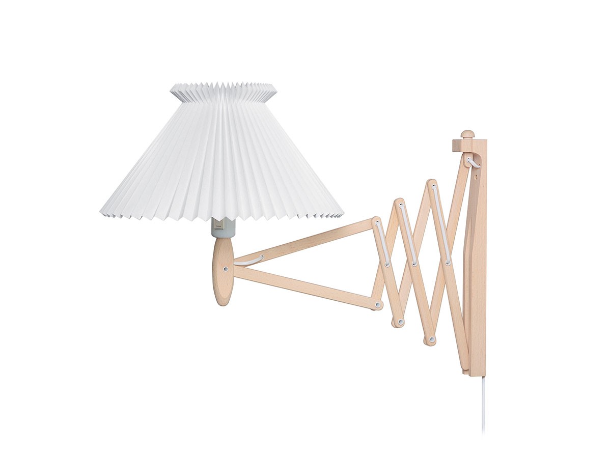 LE KLINT CLASSIC Bracket Lamp Model 332