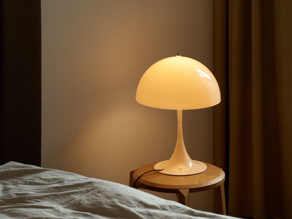 Panthella 320 Table